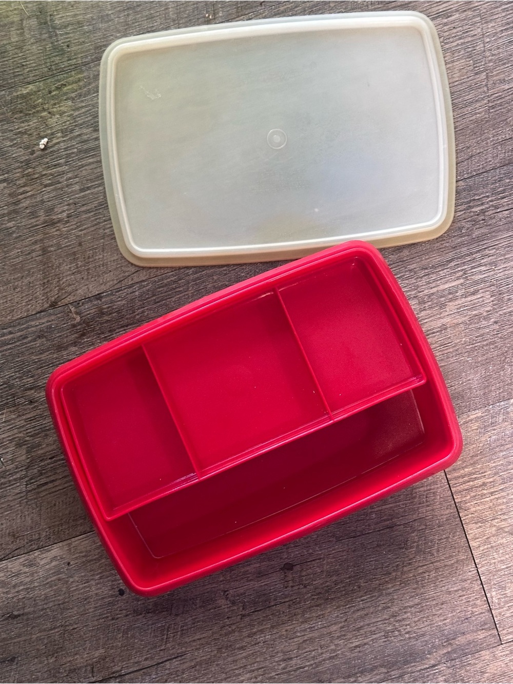 Vintage Tupperware TupperCraft Container Craft Box Tackle Organizer Red Snackle
